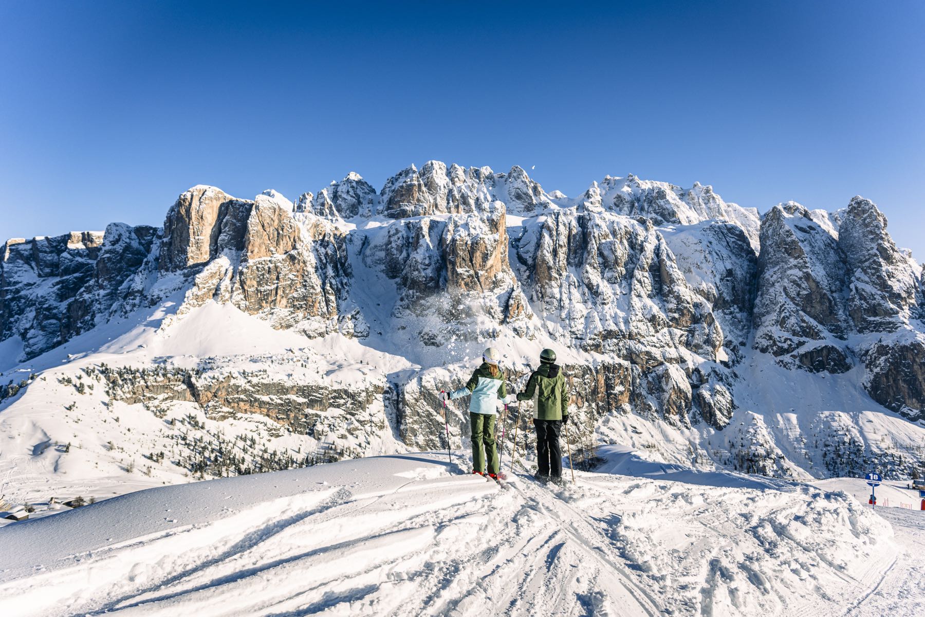 Skiing Val Gardena
